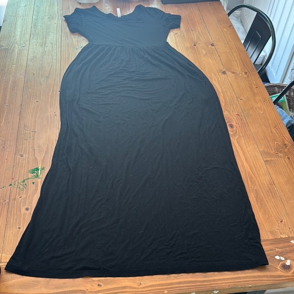 Women’s medium Elegant Black Maxi Dress - Picture 1 of 13